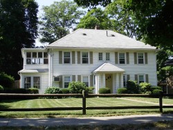 43 Walker St, Newton, MA 02460-1519