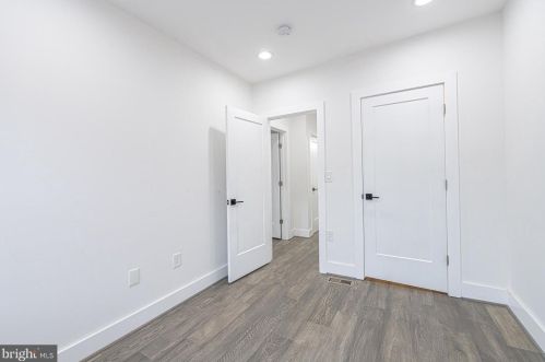 1281 Simms Pl, Washington DC 20002-7837 exterior