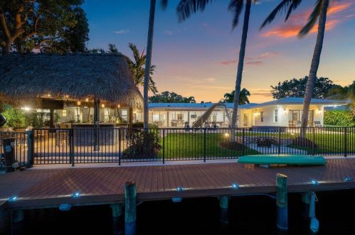 926 38 Ct, Boynton Beach FL 33435-8530 exterior