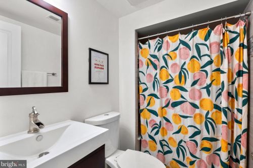 1147 Abbey Pl, Washington DC exterior