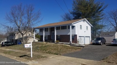 29 Connecticut Concourse, Jackson Twp, NJ 08527-1421