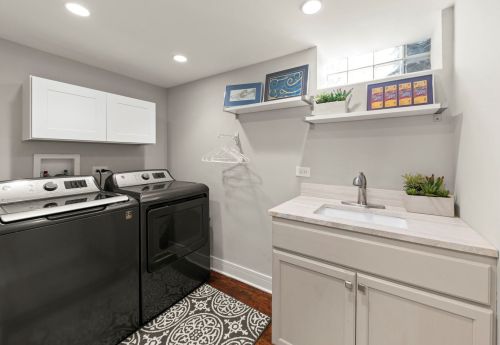 349 Arlington Ave, Elmhurst IL 60126-3546 exterior