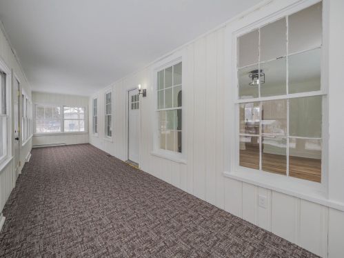 6513 Angling Rd, Kalamazoo, MI 49024-1023