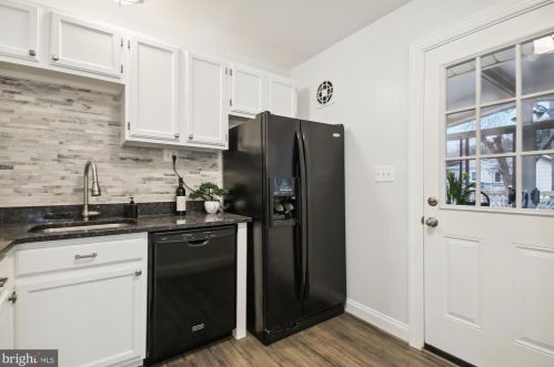 6401 Edsall Rd, Alexandria VA  22312-6411 exterior