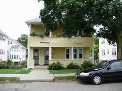 18 Colonial Ave, Newton, MA 02460-1215
