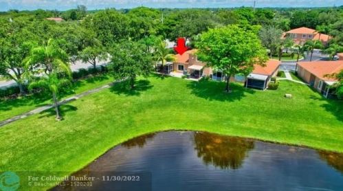 9757 Kamena Cir, Boynton Beach FL 33436-3958 exterior