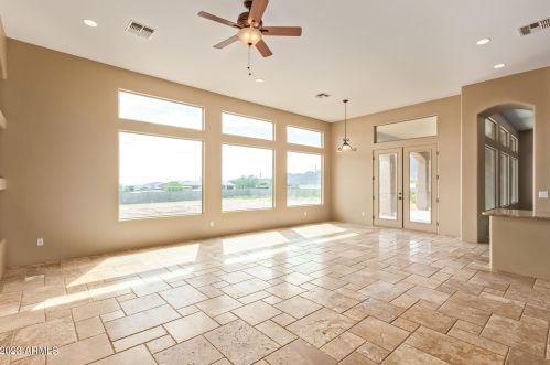 44822 3 St, Phoenix AZ 85087-8639 exterior