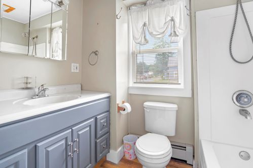 46 Stone St, Concord NH 03301-2766 exterior