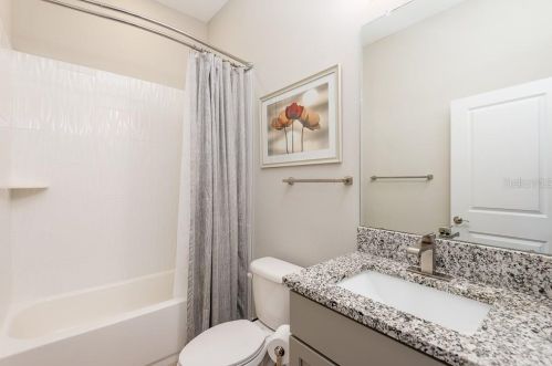 3017 Ballast Point Blvd, Tampa FL 33611-3902 exterior