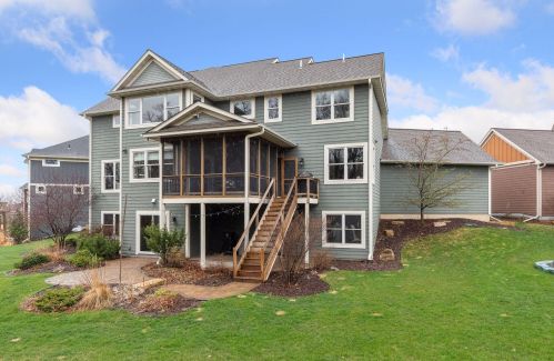 11646 Aster Pl, Saint Paul MN 55129-6705 exterior