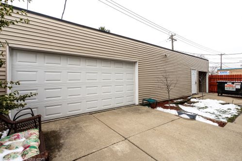 7145 Irving Park Rd, Chicago IL 60634-3147 exterior