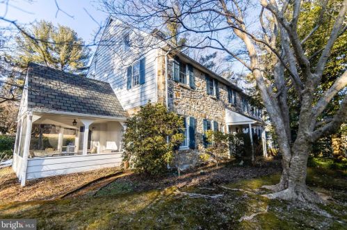 1110 Paxon Holw Rd, Media PA 19063-1116 exterior