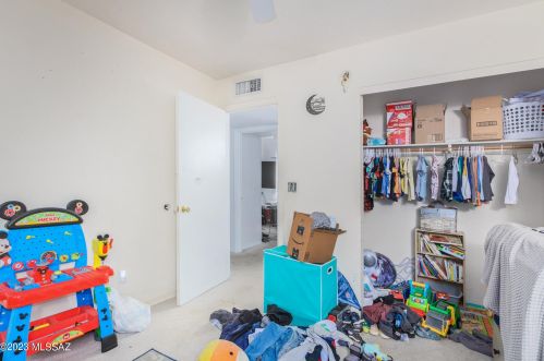 3044 Country Meadow Dr, Tucson AZ  85742-4855 exterior