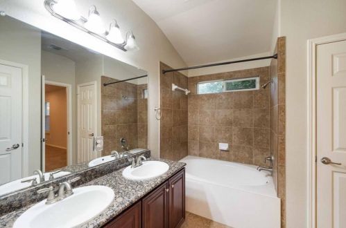 2212 Christoff Loop, Austin TX  78748-3501 exterior