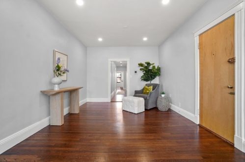 50 Summit Ave, Brookline, MA 02446-2313