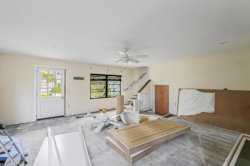 1283 Grand Canal Dr, Naples FL 34110-1506 exterior