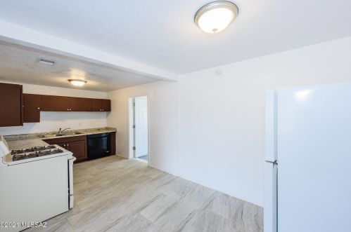 2402 Jefferson Ave, Tucson AZ  85711-6636 exterior