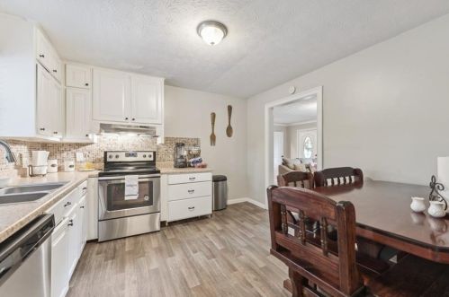 2524 Springdale Dr, Lithonia GA  30078-3766 exterior