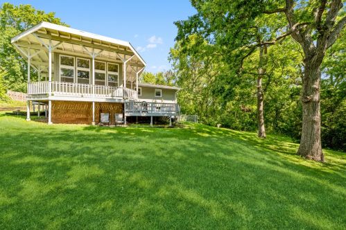 4703 Rose St, Bull Valley IL 60014-8142 exterior