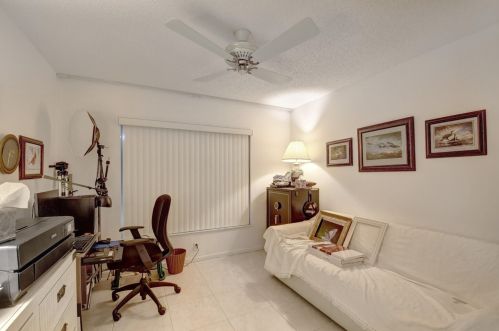 5136 Mirror Lk Blvd, Boynton Beach FL 33472-1211 exterior