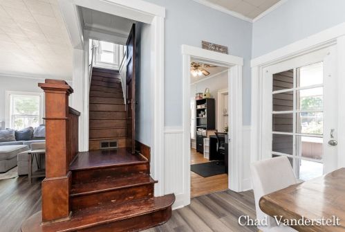 304 Front St, Belding MI  48809-1622 exterior