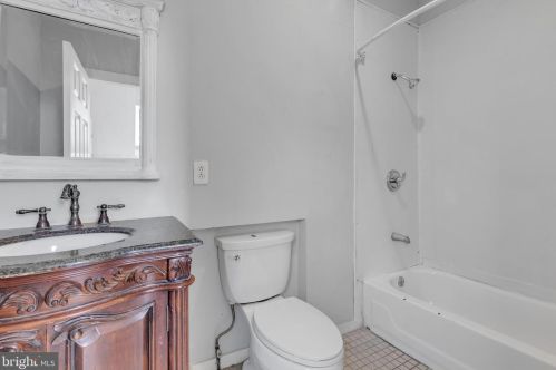 1422 Diamond St, Philadelphia PA 19122-1721 exterior