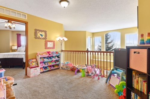 2198 Shamrock Pl, Chaska MN 55318-5405 exterior