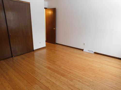 8642 68, Milwaukee WI 53223-2723 exterior