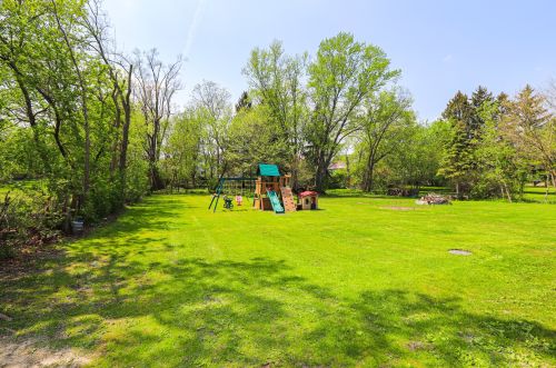 737 Clay St, Bull Valley IL 60098-3321 exterior