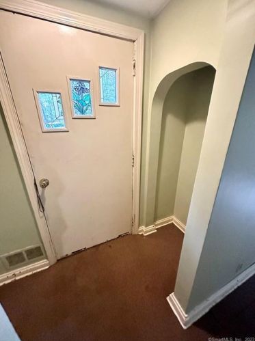 19 Kulas Ter, Seymour CT 06483-2715 exterior