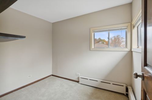 9022 Rockwell Ave, Chicago IL 60805-1314 exterior