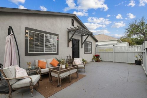 320 30th St, San Diego CA 92113-2424 exterior