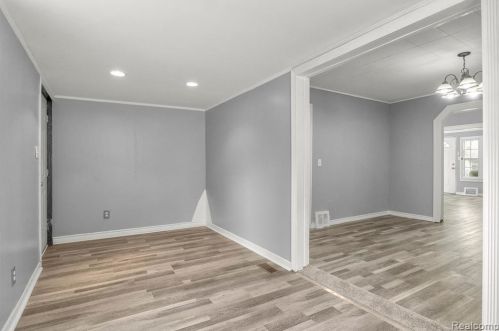 5834 Belton St, Garden City MI  48135-2531 exterior