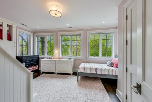 3619 Hermitage Ave, Chicago IL 60613-3506 exterior