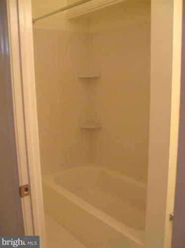 802 2nd St, Philadelphia PA 19122-3324 exterior