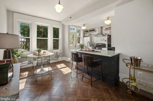 1933 Smt Pl, Washington DC 20002-1353 exterior