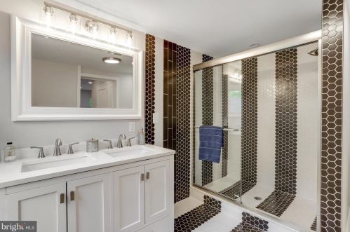 1719 Evarts St, Washington DC 20018-2117 exterior