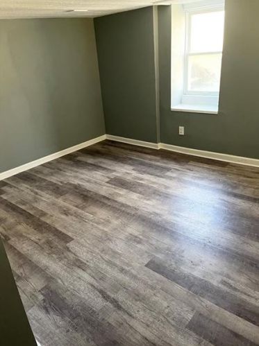 882 Center Rd, Pittsburgh PA  15239-1962 exterior