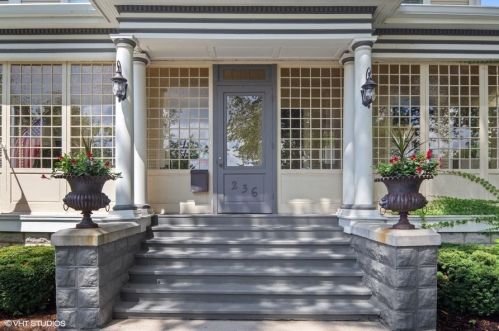 236 Melrose Ave, Elmhurst, IL 60126-2414