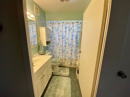 6023 Holt Ave, Milwaukee WI 53219-4356 exterior