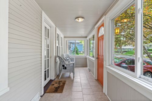 240 69th St, Milwaukee WI  53214-1610 exterior