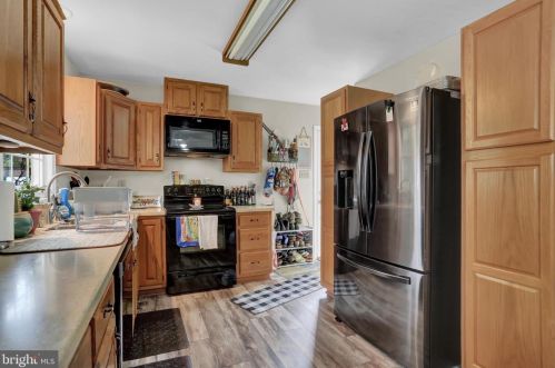 210 Boyer St, Littlestown PA 17340-1504 exterior