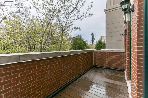 2014 Lincoln Ave, Chicago IL 60614-4598 exterior