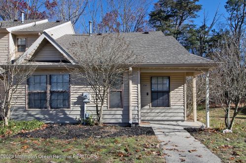 178 Lilac Ct, Jackson Twp, NJ 08527-2564