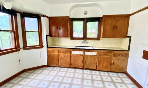 3812 41, Milwaukee WI 53216-3065 exterior