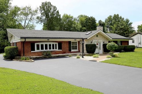 11854 Kramper Ln, Saint Louis MO 63128-1432 exterior