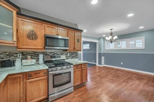 21 Lafayette Ave, Middletown NY 10940-4115 exterior