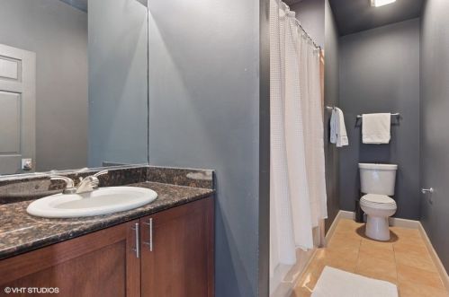 4807 Sacramento, Chicago IL 60805-1746 exterior