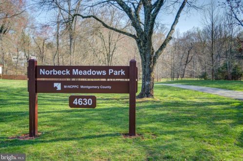 16616 Cutlass Dr, Rockville MD 20853-1332 exterior