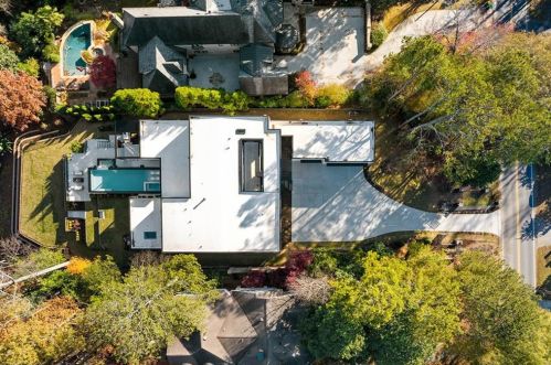 4645 Lake Forrest Dr, Atlanta GA  30342-2537 exterior